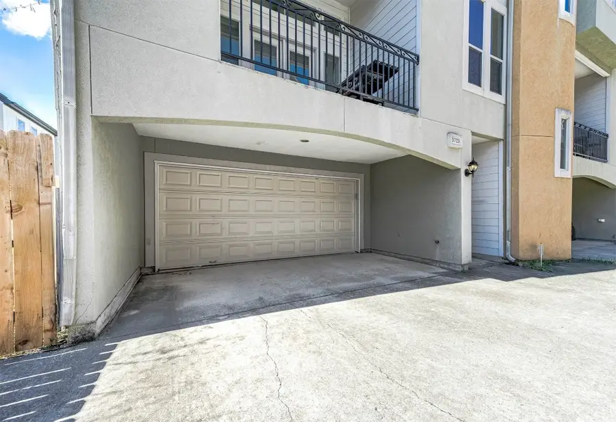 5723 Petty Street, Houston, TX 77007 - #2