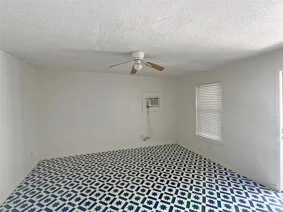 7115 Phillips Street, Houston, TX 77088 - #2