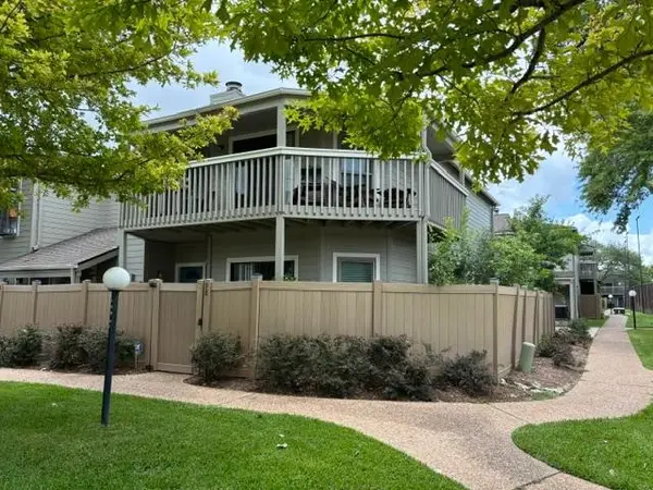 2379 Briarwest Boulevard #98, Houston, TX 77077