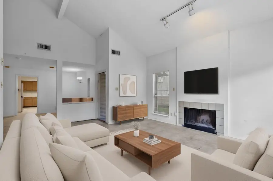 8239 Twin Tree Lane, Houston, TX 77071 - Image #3