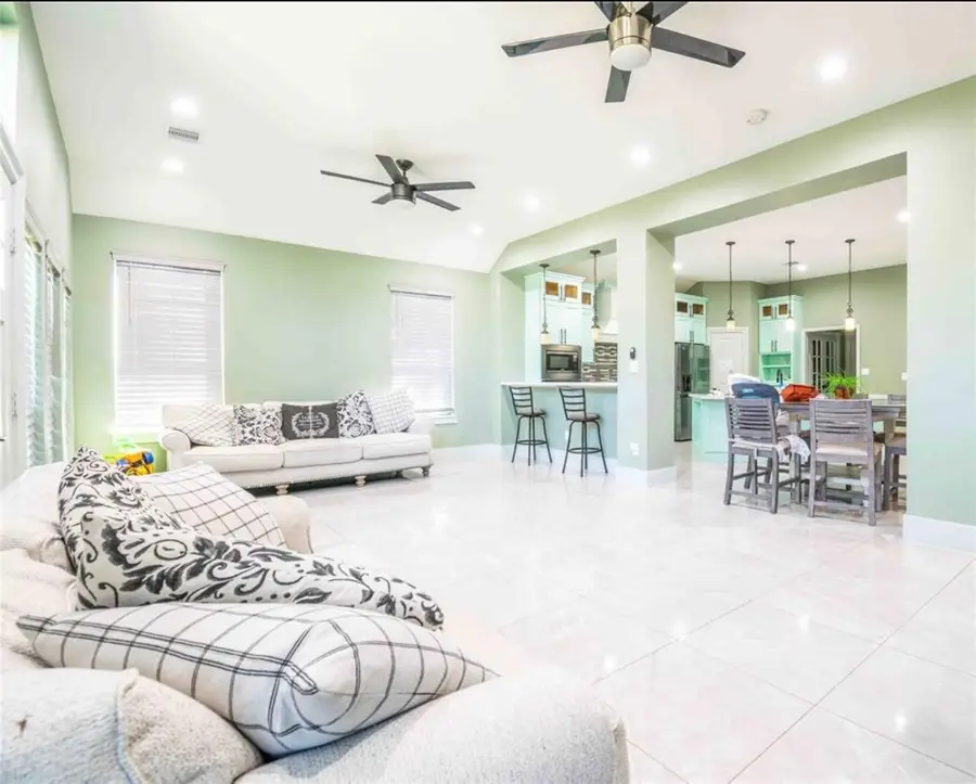 9233 Kentshire Drive, Houston, TX 77078 - #3