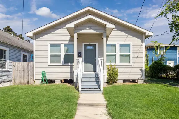 7047 Avenue E, Houston, TX 77011