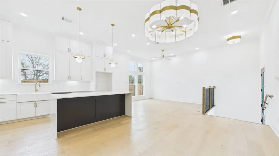 602 Jewett Street #A, Houston, TX 77009 - #3