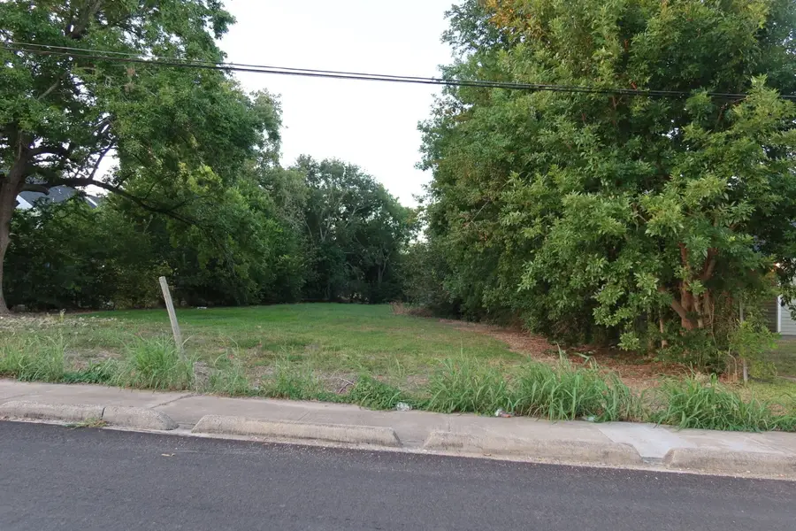 5115 Mallow Street, Houston, TX 77033 - Image #3