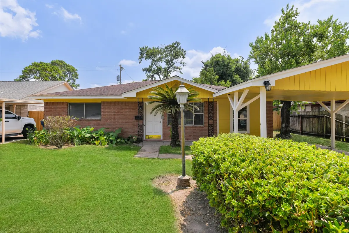 7405 Carver Avenue, Texas City, TX 77591 - #1