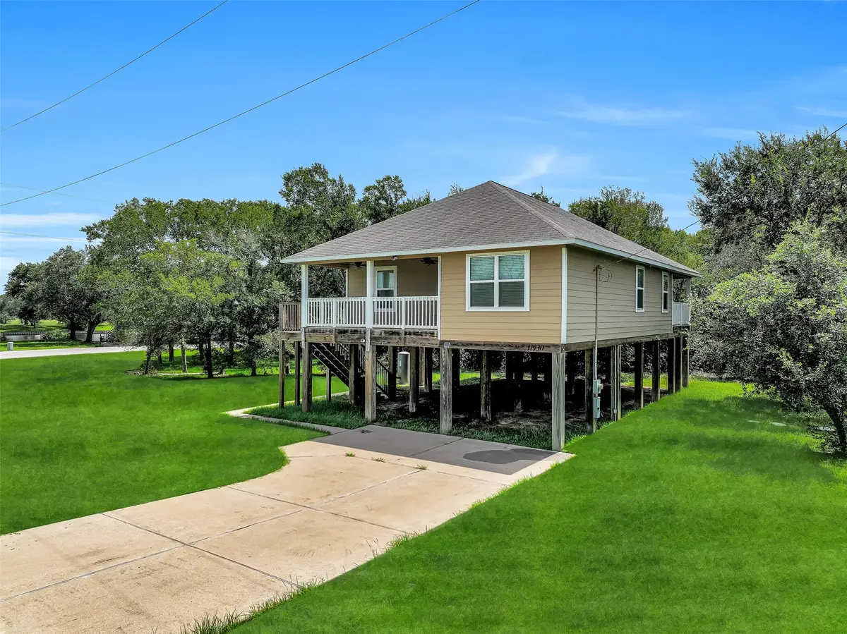 11930 Bastrop Beach Road, Angleton, TX 77515 - #1