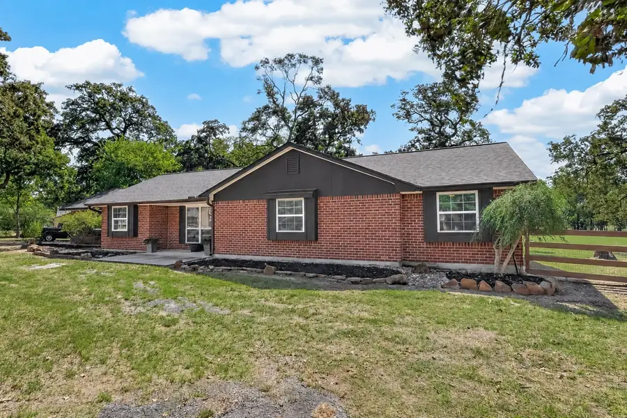 8 Riverwood Lane, Hempstead, TX 77445 - #3