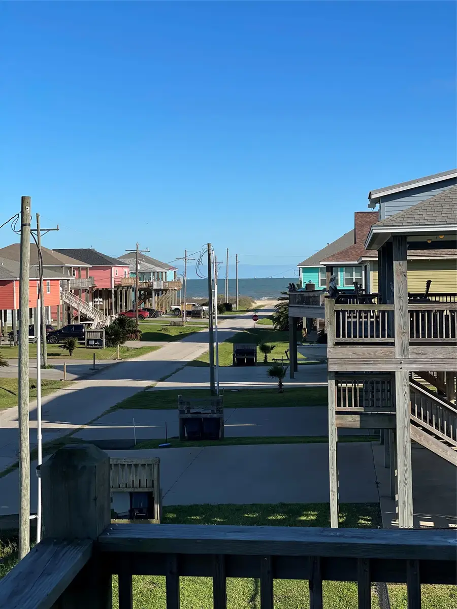 861 Wommack, Crystal Beach, TX 77650 - #2