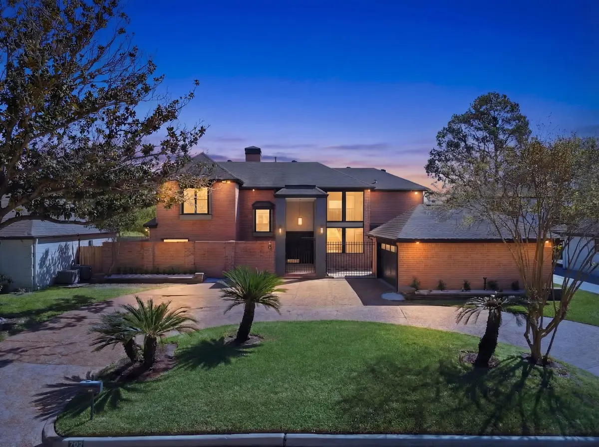 703 Montclair Boulevard, Sugar Land, TX 77478 - #1
