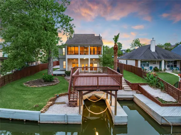 734 Lake View Drive, Montgomery, TX 77356