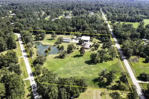 237 County Road 6510, Dayton, TX 77535