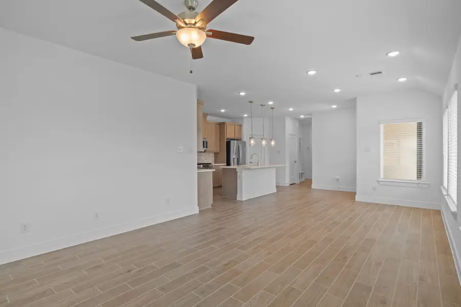 5230 Big Dipper, Iowa Colony, TX 77583 - Image #2