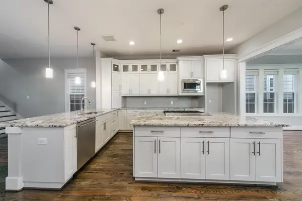 402 W 28th Street, Houston, TX 77008