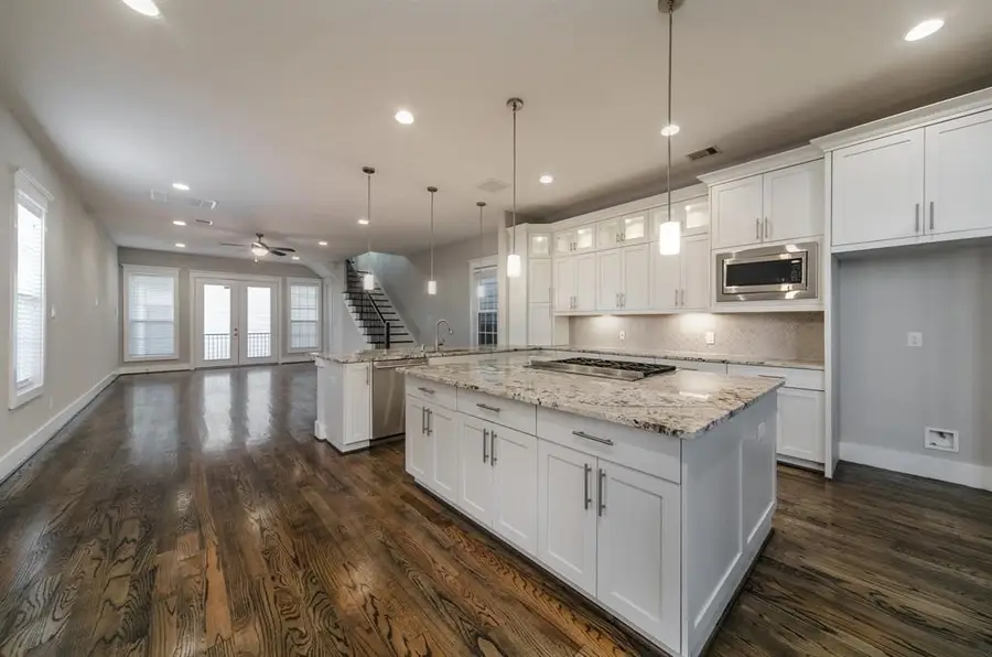 402 W 28th Street, Houston, TX 77008 - #2