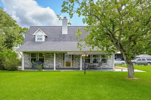 2739 Lawrence Road, Kemah, TX 77565