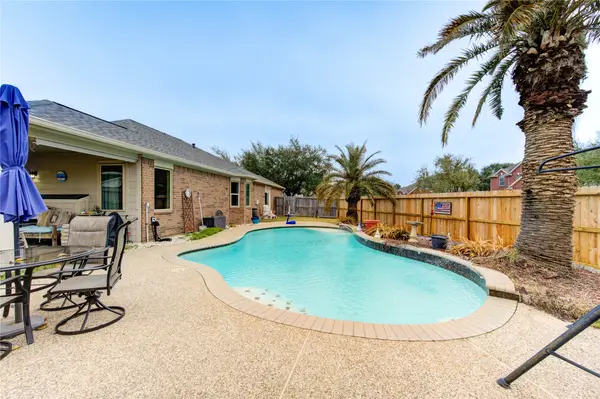 1908 Ivy Arbor Court, Pearland, TX 77581