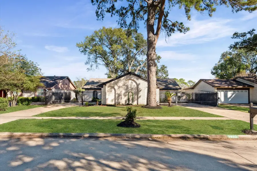 7522 Deep Forest Drive, Houston, TX 77088 - #3