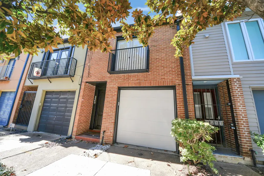 3540 Yupon Street, Houston, TX 77006 - Image #2