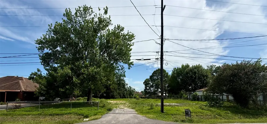 218 E Saint Charles Drive, Crosby, TX 77532 - #3