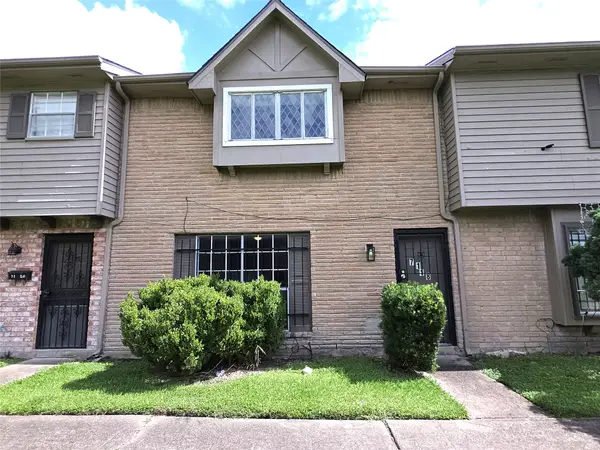 7118 Crownwest Street #7118, Houston, TX 77072