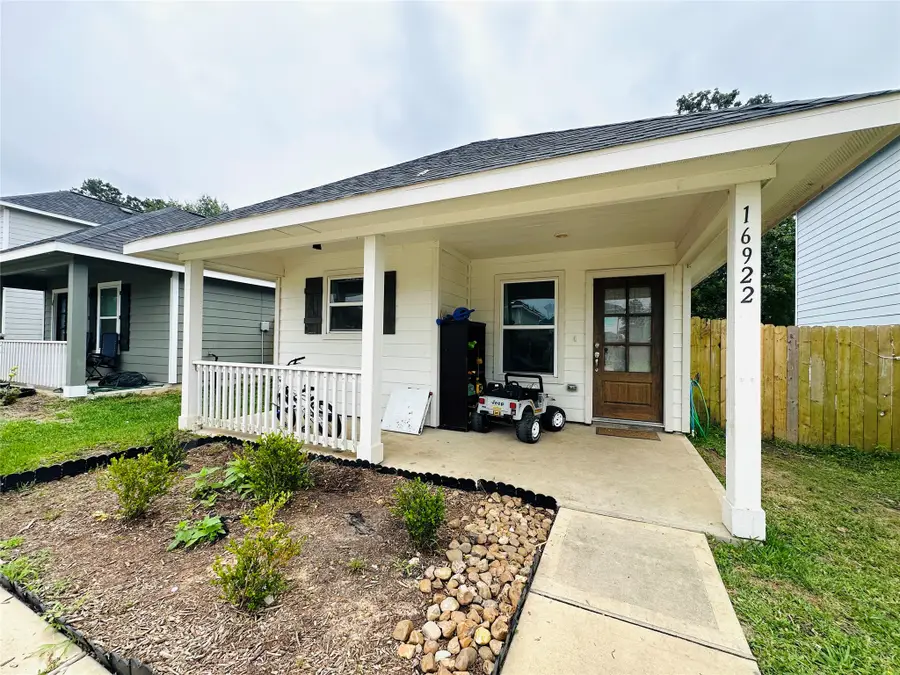16922 Marie Village Drive, Conroe, TX 77306 - #2