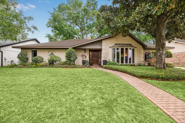 10607 Riverview Drive, Houston, TX 77042