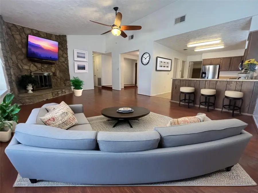 13930 Old Village Lane, Sugar Land, TX 77498 - Image #2