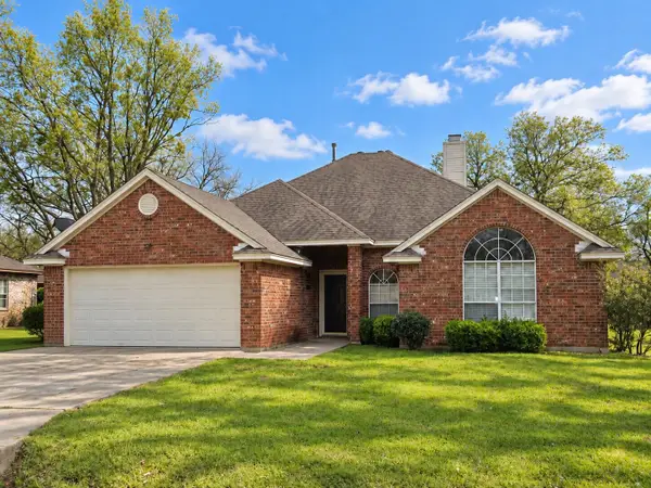 421 E Division Street, Pilot Point, TX 76258