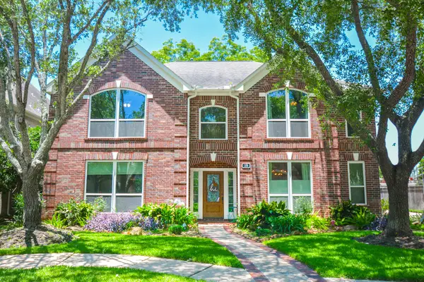19 Oakmere Place, Sugar Land, TX 77479