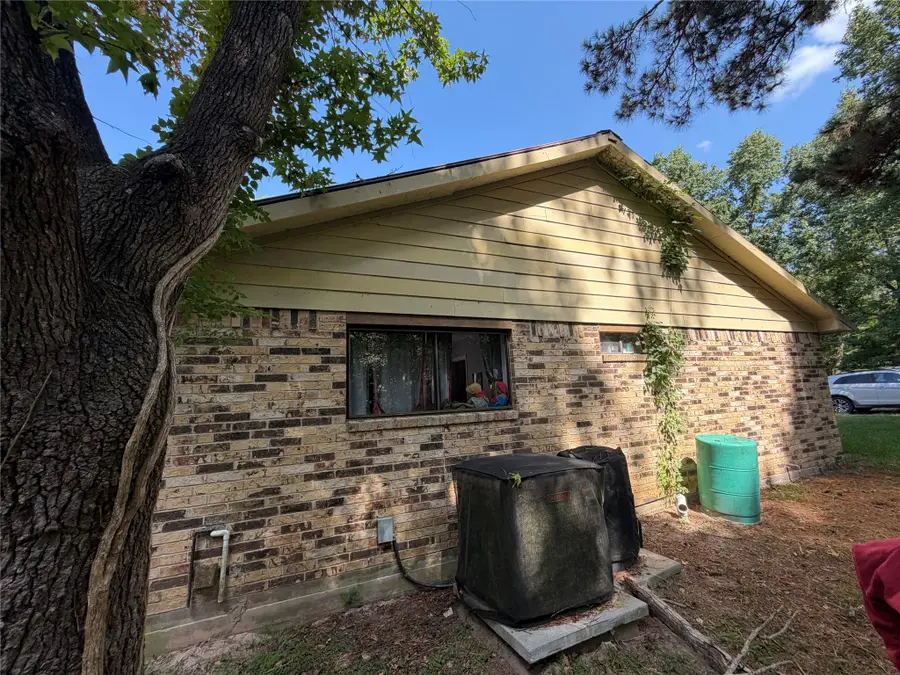 606 Pine Tree Road, Huntsville, TX 77320 - #3