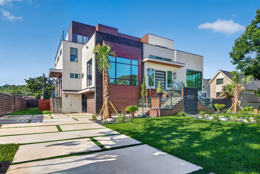 5327 S Braeswood Boulevard, Houston, TX 77096 - #2