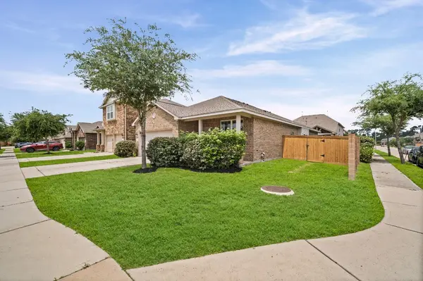 11327 Creekway Bend Drive, Humble, TX 77396