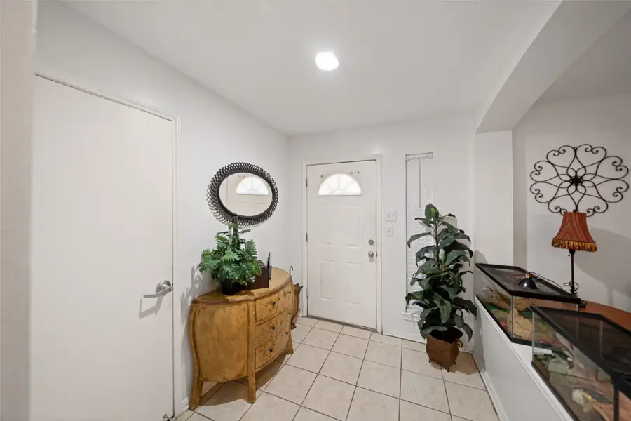 2514 Raintree Village Drive, Katy, TX 77449 - Image #2