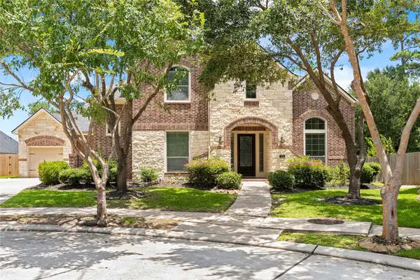 16114 Finnigans Circle, Houston, TX 77044