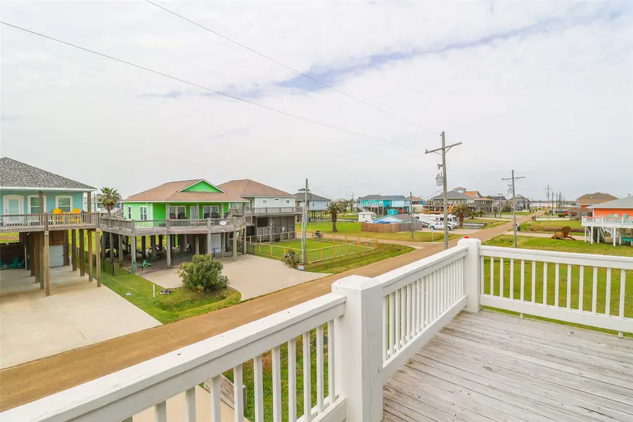 876 Palmetto Drive, Port Bolivar, TX 77650 - Image #3