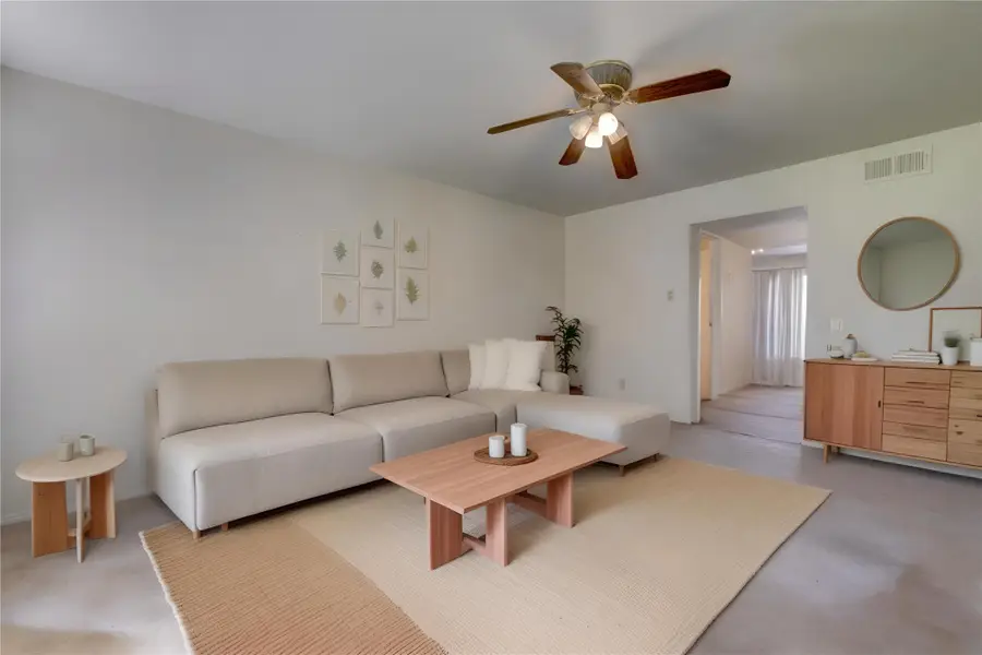 3901 Woodchase Drive #59, Houston, TX 77042 - Image #2