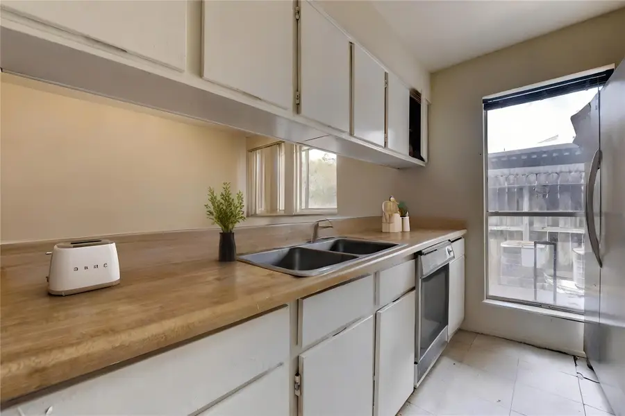 3901 Woodchase Drive #59, Houston, TX 77042 - Image #3