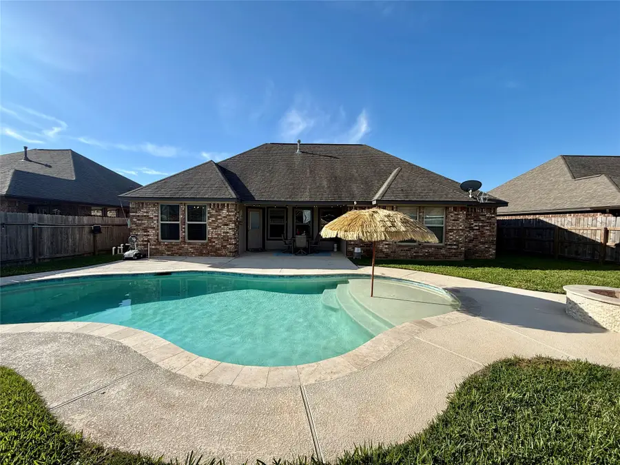 112 Jefferson, Clute, TX 77531 - #3