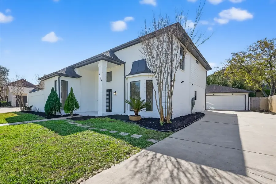 3138 Country Club Boulevard, Stafford, TX 77477 - #2