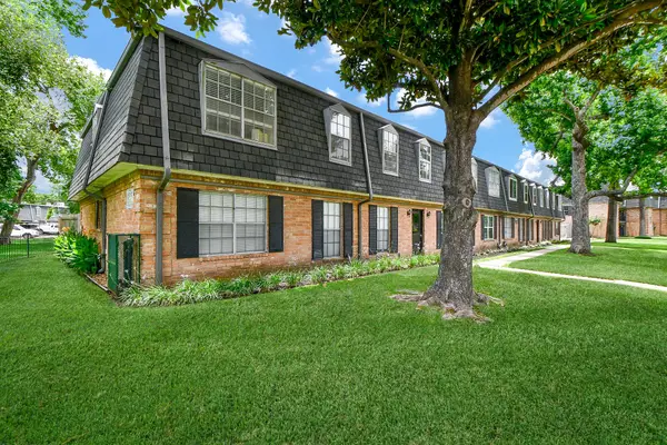 9001 Gaylord Street #4, Houston, TX 77024