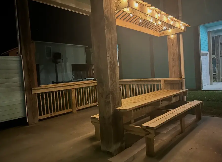 972 S Redfish, Crystal Beach, TX 77650 - Image #3