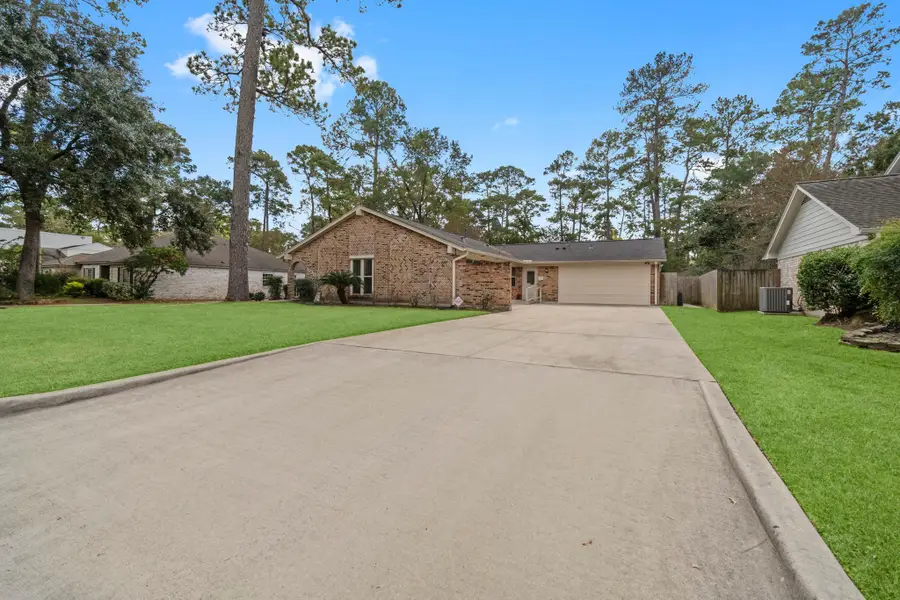 1930 River Falls Drive, Houston, TX 77339 - Image #2