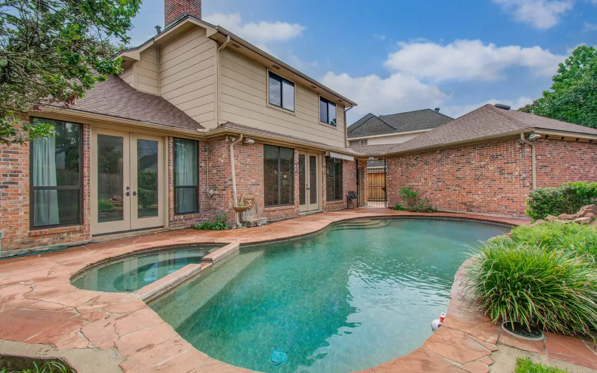 2 Hickory Shadows Drive, Houston, TX 77055 - #1