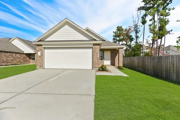 112 Cape Buffalo Drive, Huntsville, TX 77320