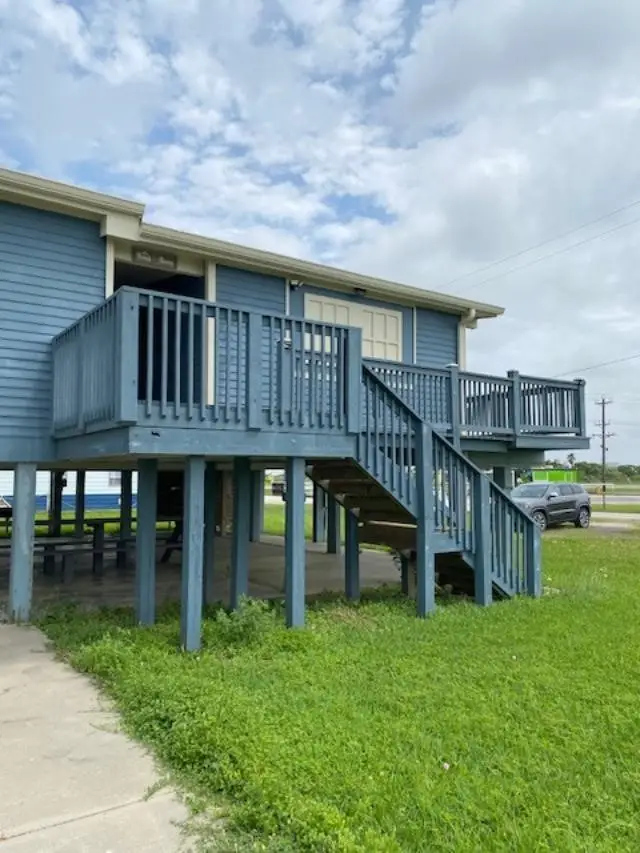 989 Alberdie Drive, Crystal Beach, TX 77650 - Image #2