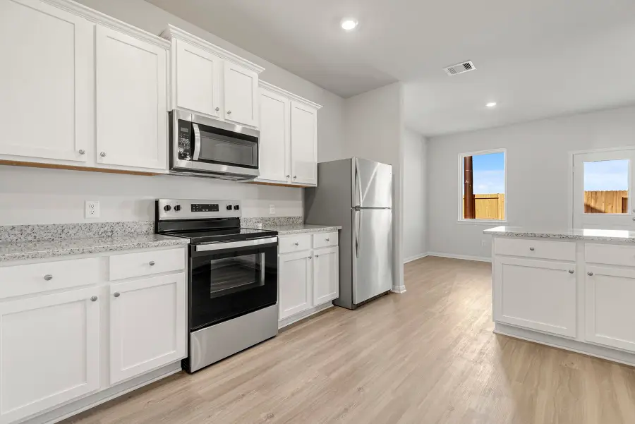 8126 Sunberry Shadow Drive, Houston, TX 77016 - Image #3