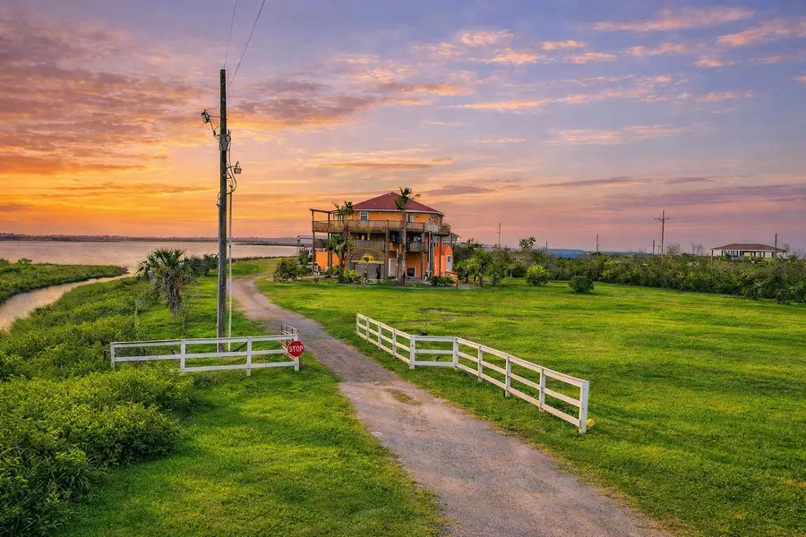 1124 Faggards Road, Gilchrist, TX 77617 - #3