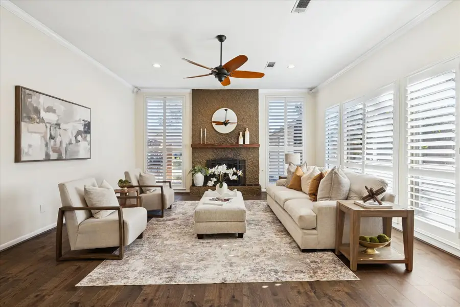 11803 Warwickshire Court, Houston, TX 77077 - Image #2