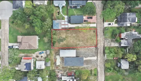 211 N Forrest Avenue, La Porte, TX 77571