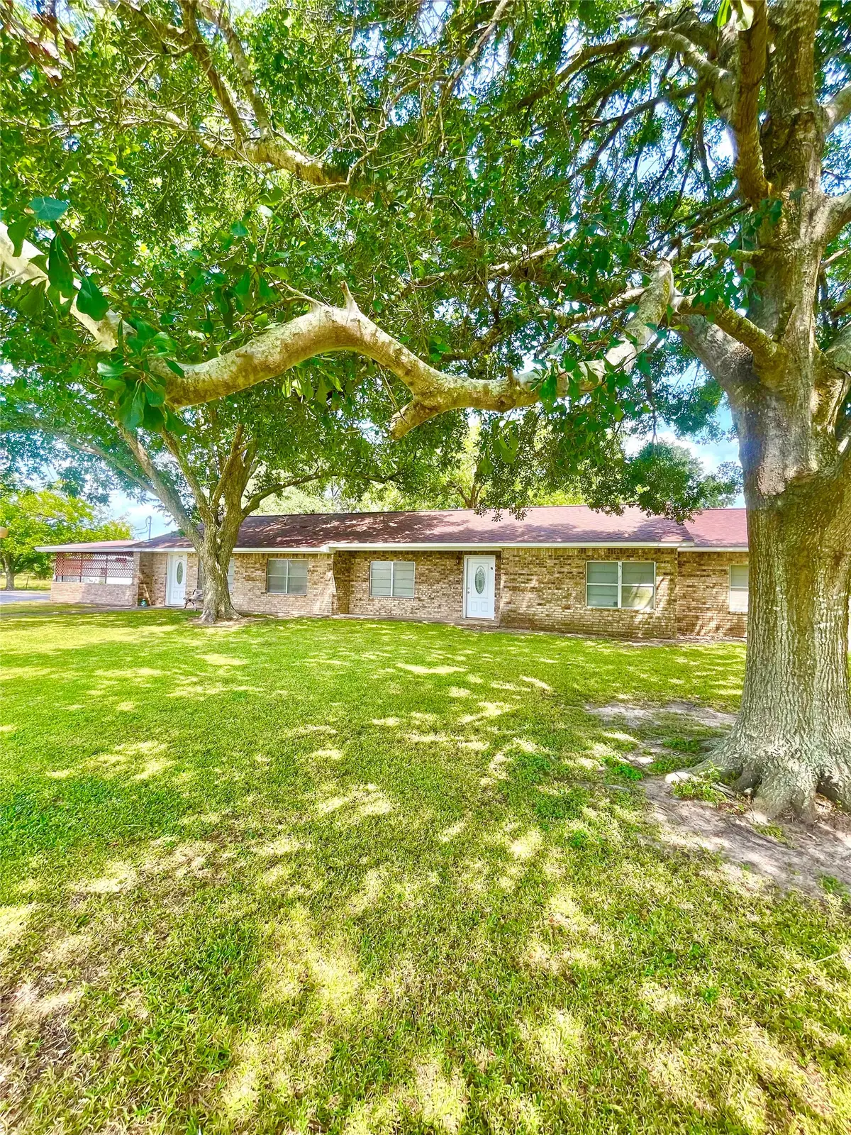 1840 Loop 522, Ganado, TX 77962 - #1